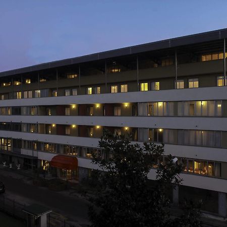 Hotel La Bussola Novara Bagian luar foto