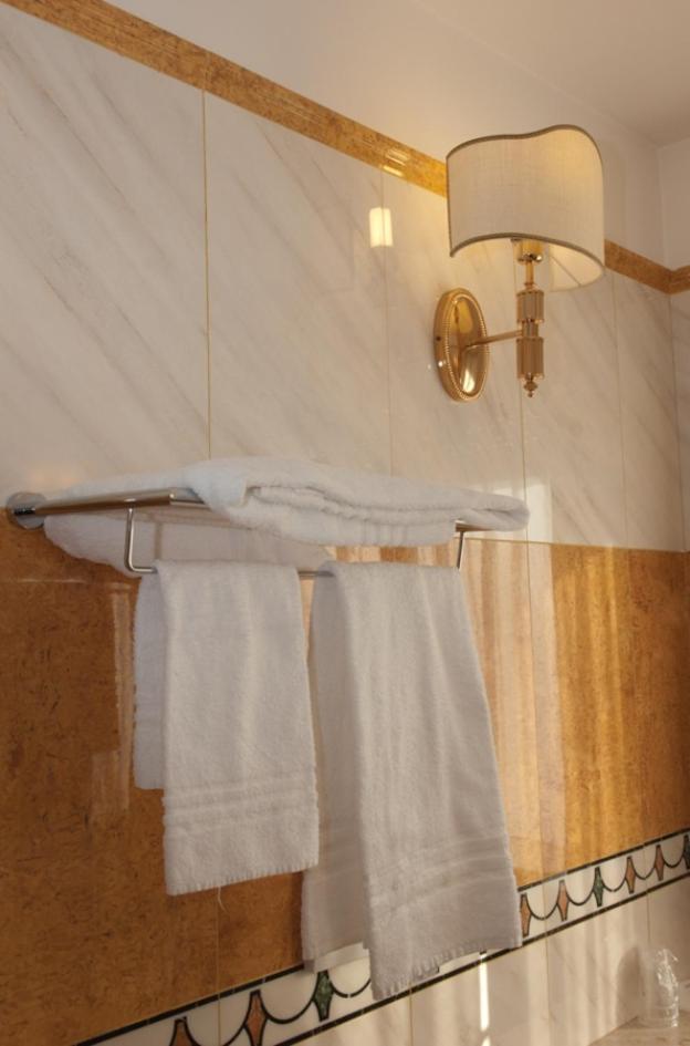 Hotel La Bussola Novara Bagian luar foto